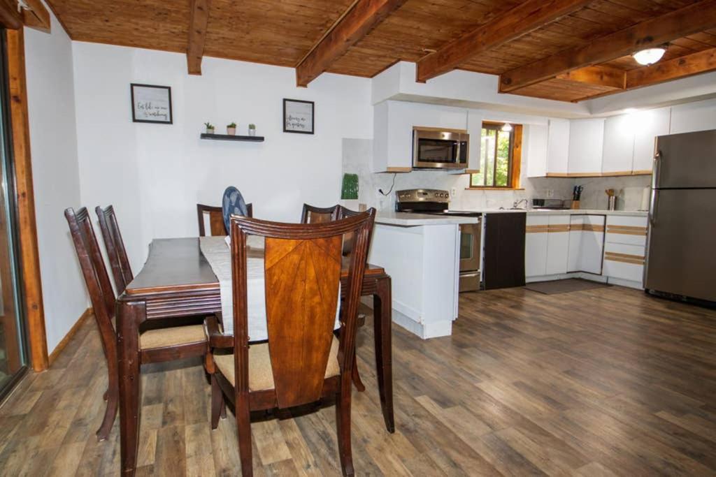 Entire 3 Bedroom Adventure Chalet, Near The Best Of The Poconos East Stroudsburg Eksteriør billede