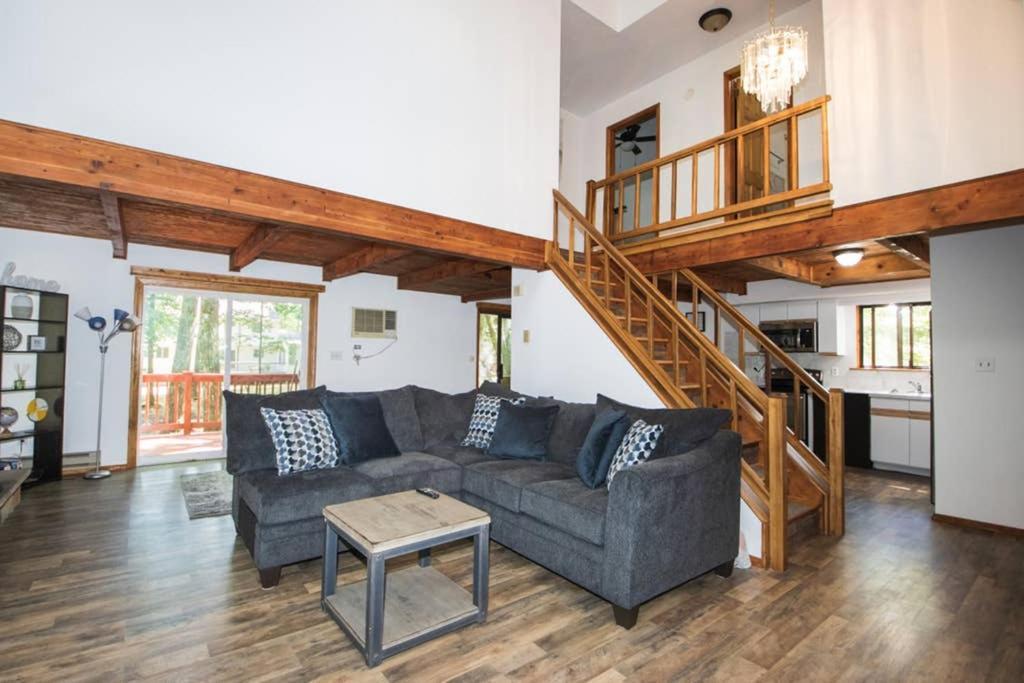 Entire 3 Bedroom Adventure Chalet, Near The Best Of The Poconos East Stroudsburg Eksteriør billede